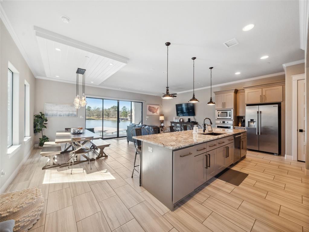 14898 Diamondhead Road, Conroe, Texas image 1