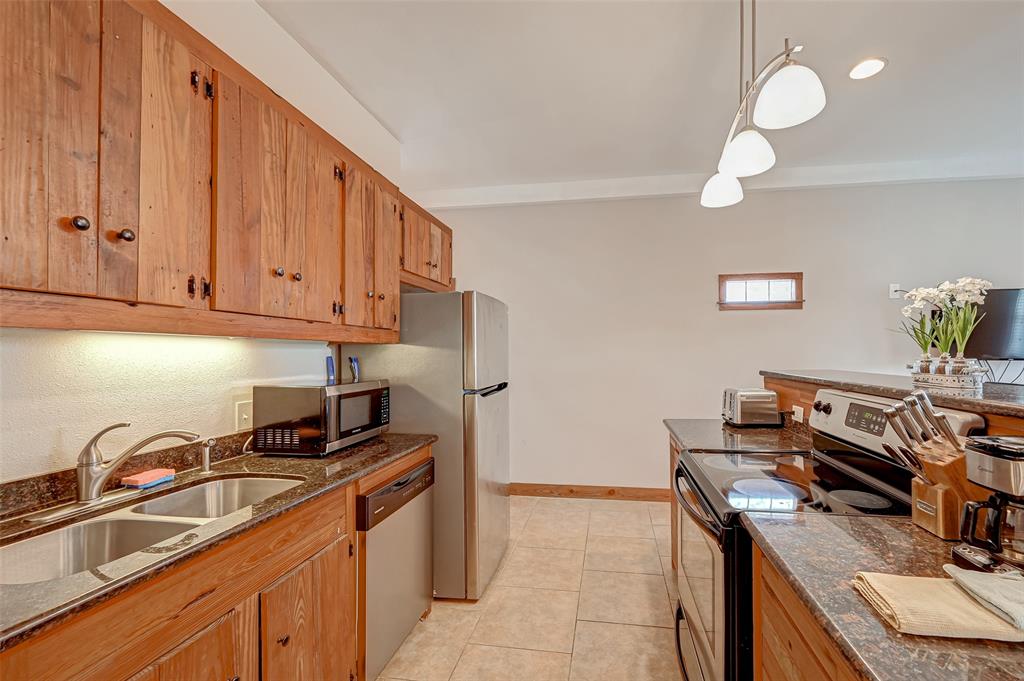 3520 Ave S 1/2, Galveston, Texas image 37