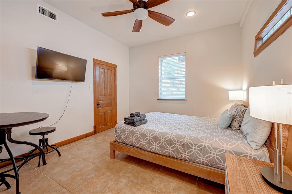 3520 Ave S 1/2, Galveston, Texas image 46