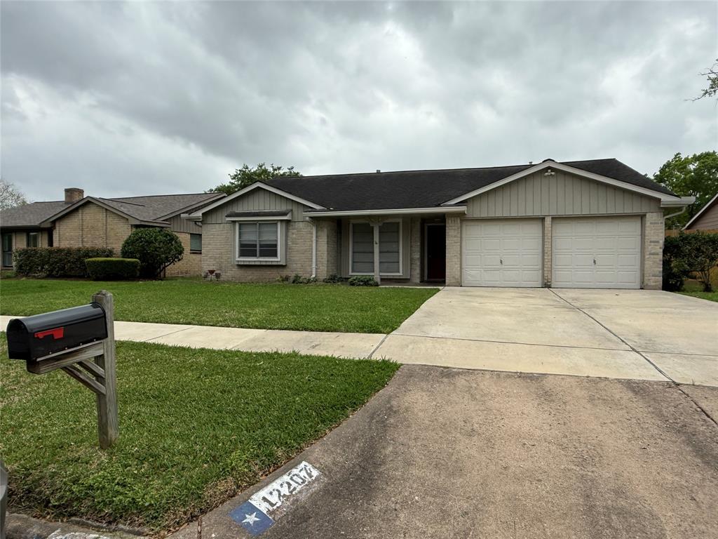 12207 Meadowdale Drive, Meadows Place, Texas image 1