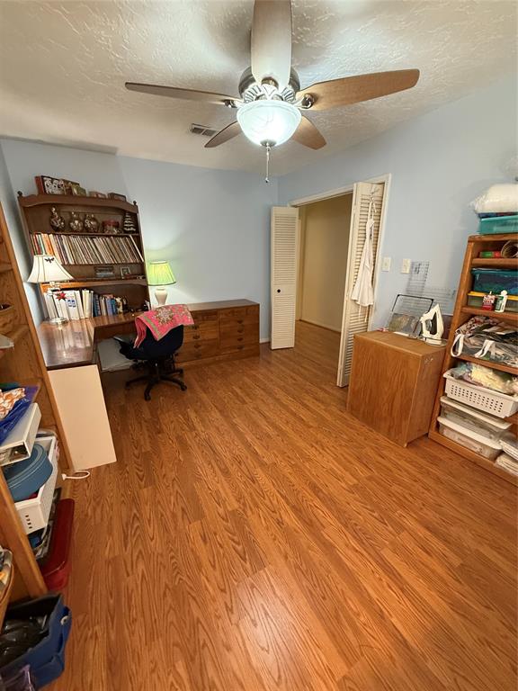 12207 Meadowdale Drive, Meadows Place, Texas image 3