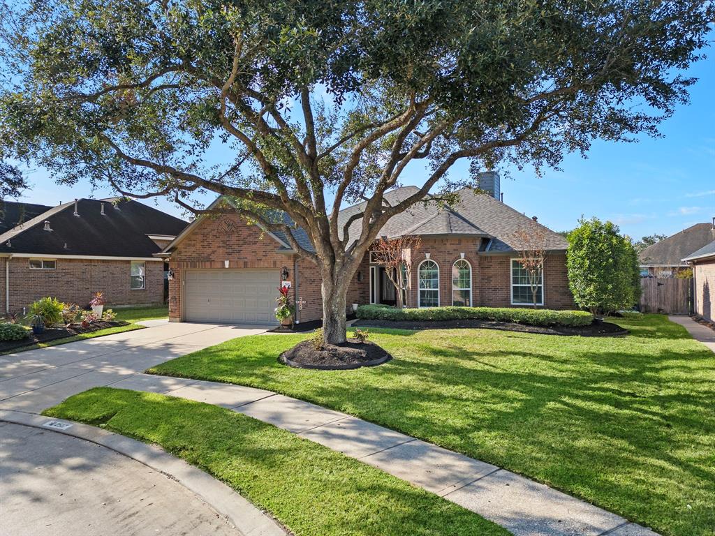 2517 Royal Terns Court