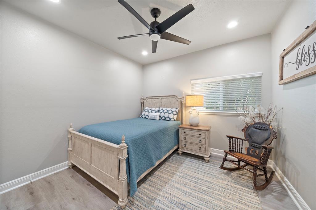 2517 Royal Terns Court, League City, Texas image 21