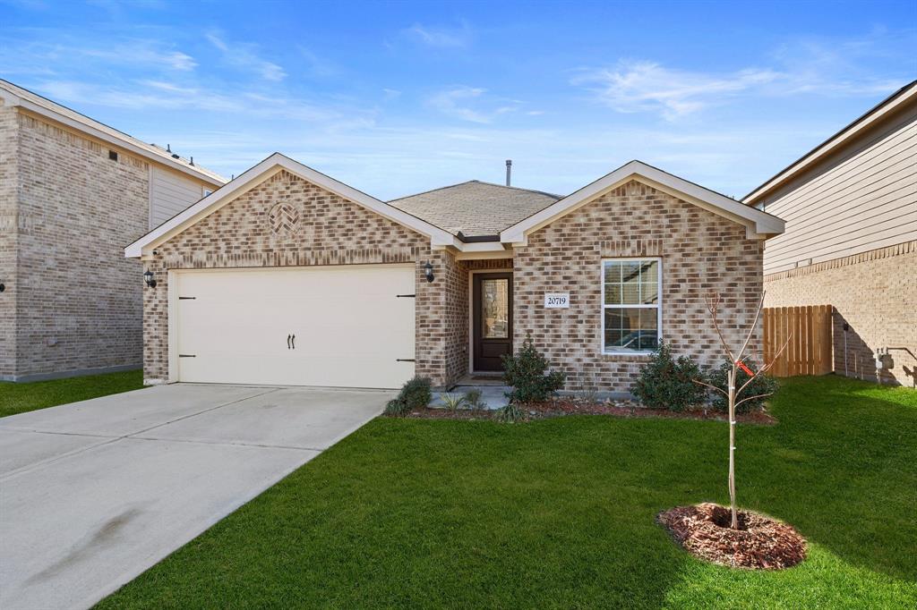 20719 Nala Bear Drive, Hockley, Texas image 2