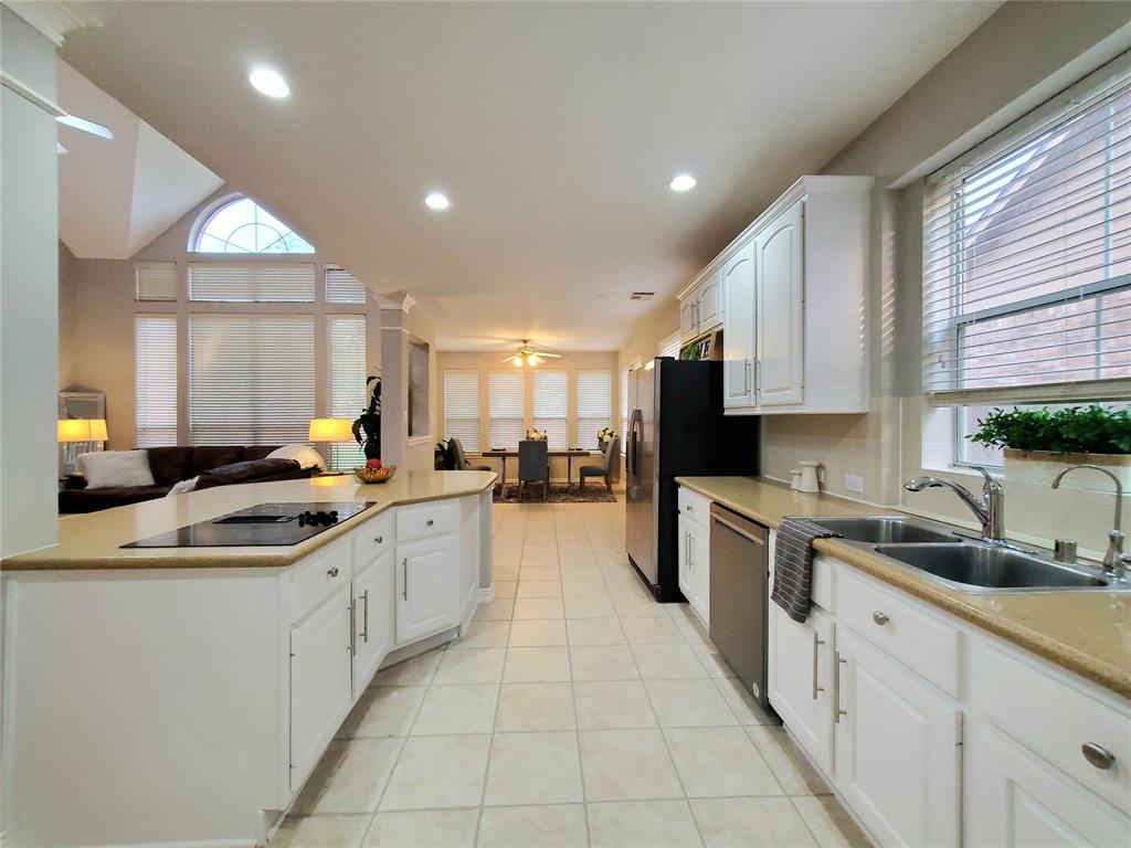 5439 Emerald Pointe Lane, Sugar Land, Texas image 16