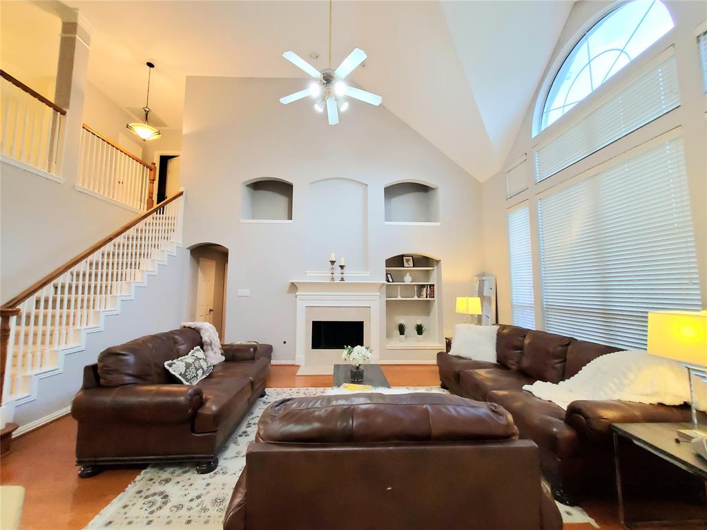 5439 Emerald Pointe Lane, Sugar Land, Texas image 10