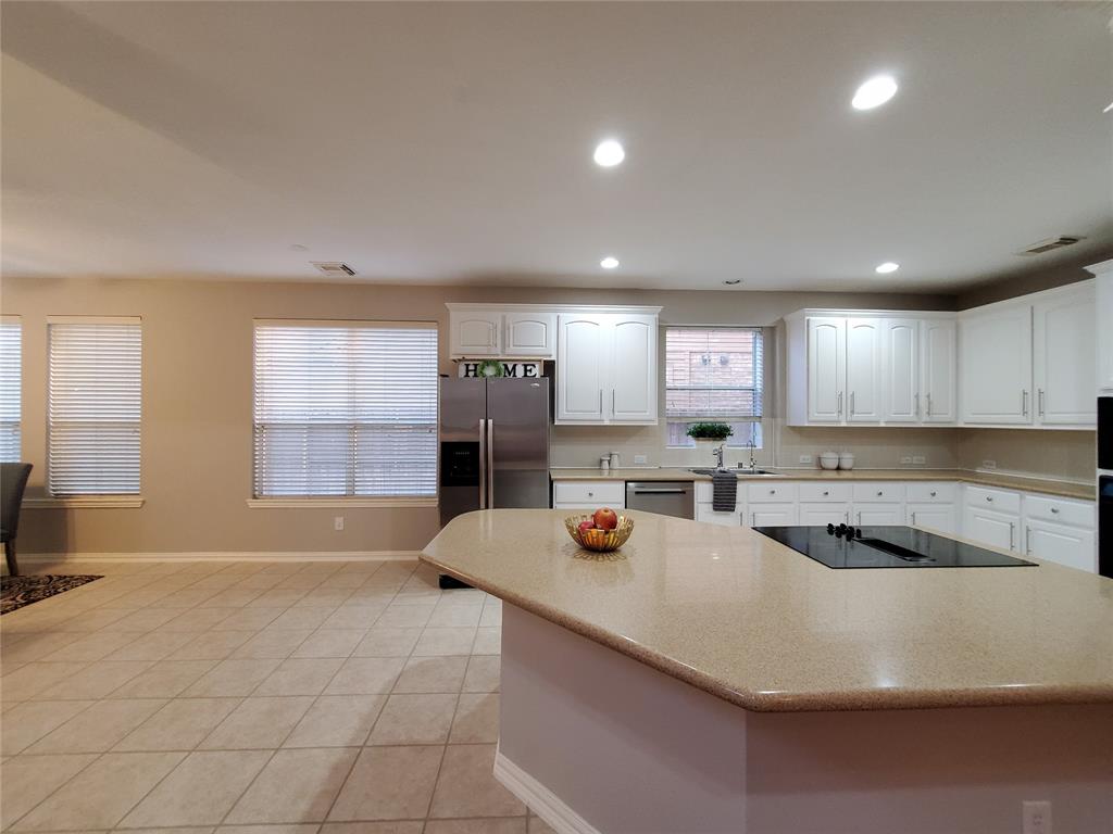 5439 Emerald Pointe Lane, Sugar Land, Texas image 15