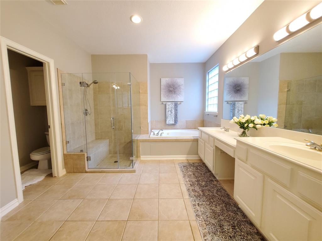 5439 Emerald Pointe Lane, Sugar Land, Texas image 23