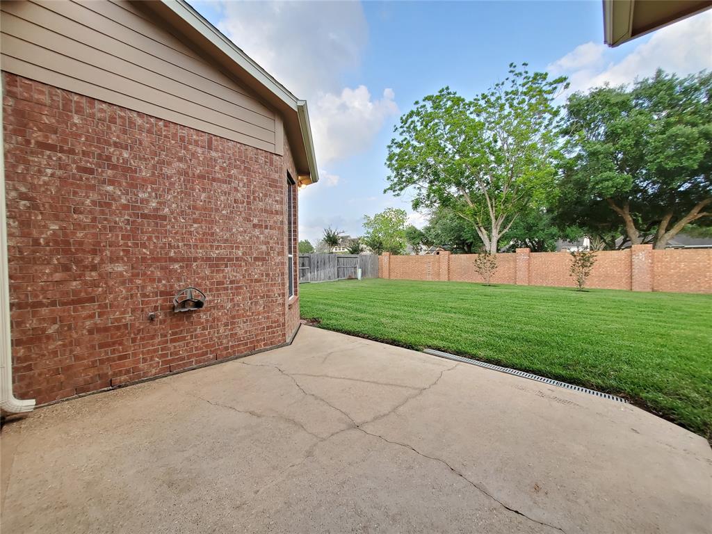 5439 Emerald Pointe Lane, Sugar Land, Texas image 39