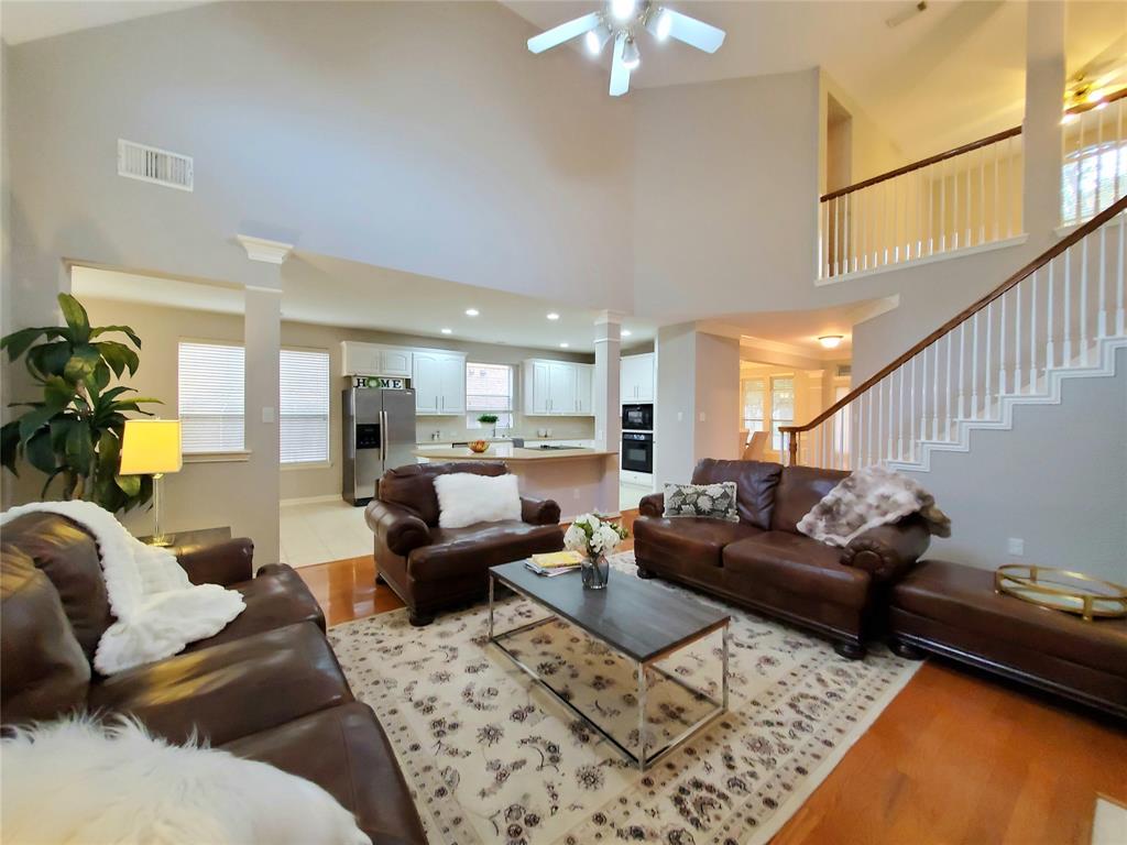 5439 Emerald Pointe Lane, Sugar Land, Texas image 12