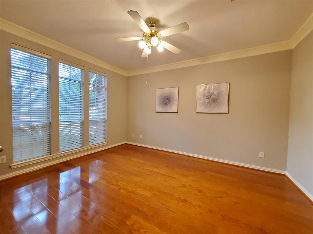 5439 Emerald Pointe Lane, Sugar Land, Texas image 7