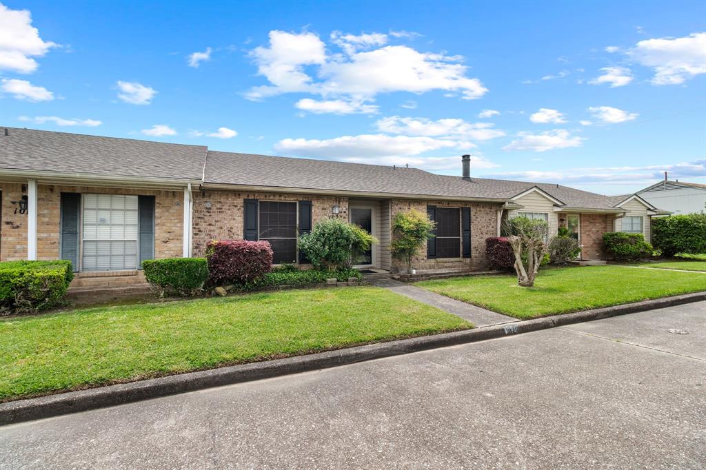 1023 Sunmeadow Drive, Beaumont, Texas image 2