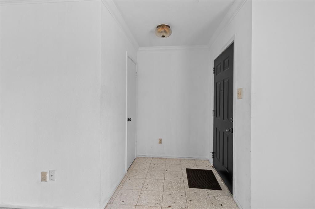 1023 Sunmeadow Drive, Beaumont, Texas image 4