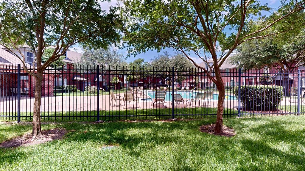 1429 El Camino Village Drive 16