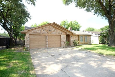 Homes For Rent - 12515 Bexley Drive<br/> Houston, TX 77099