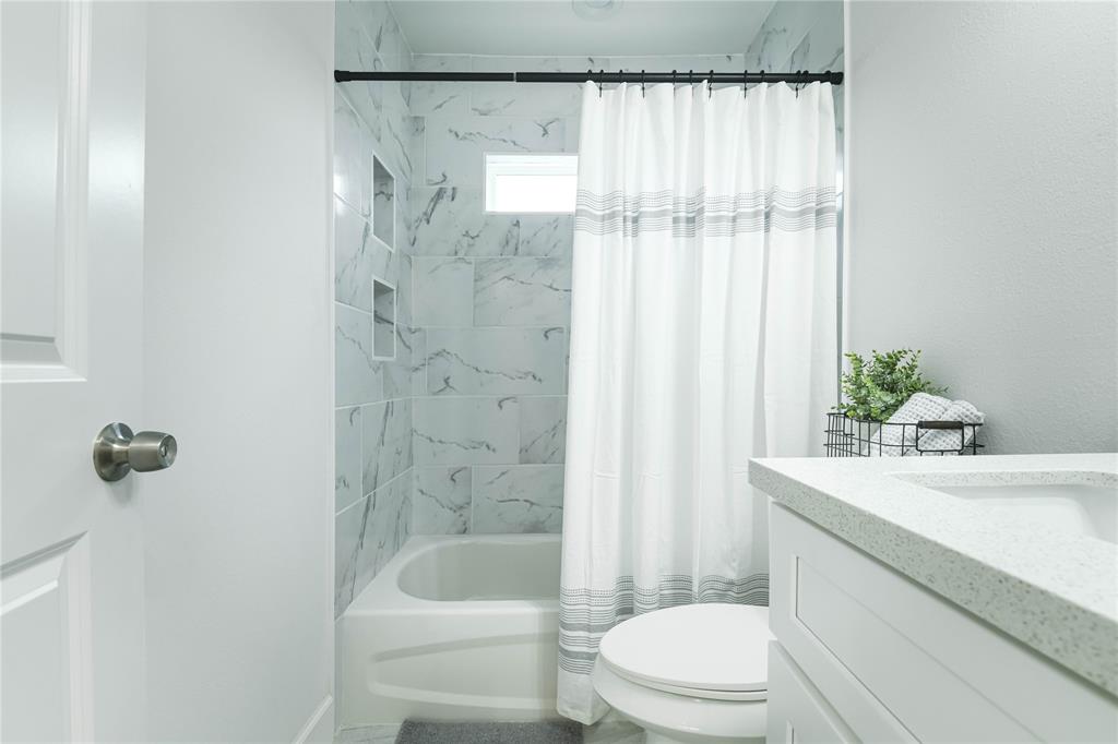 7213 W Knoll Street, Houston, Texas image 13