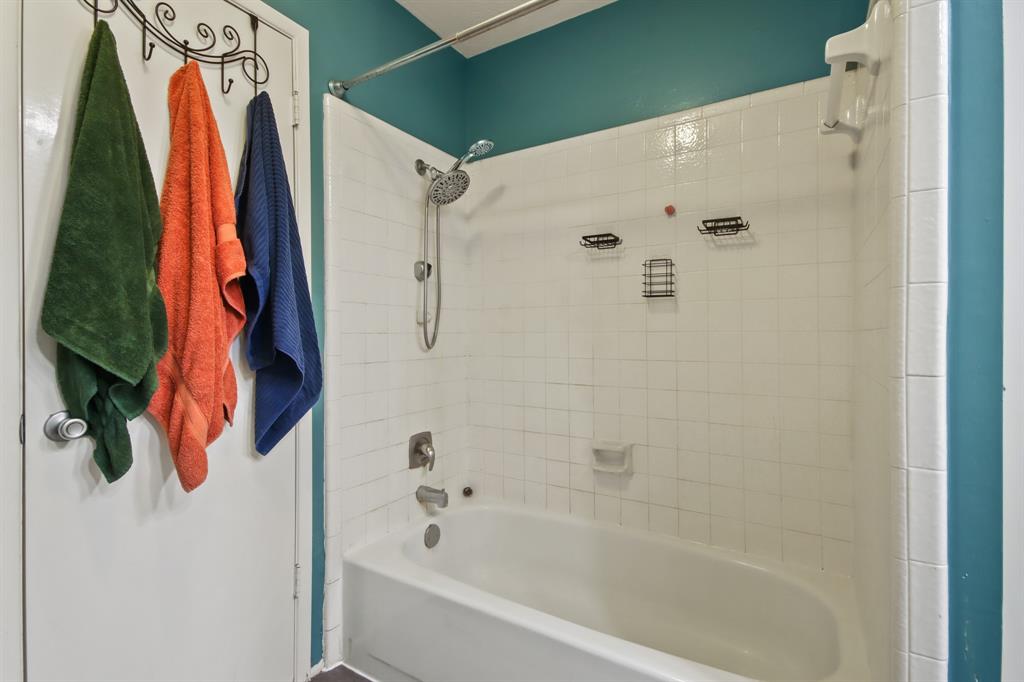 3602 Birch Villa Drive, Houston, Texas image 24