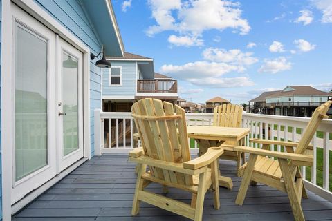 A home in Crystal Beach