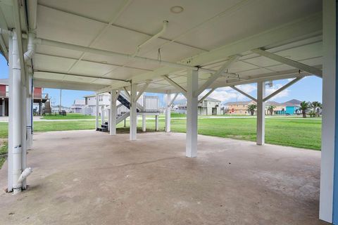 A home in Crystal Beach