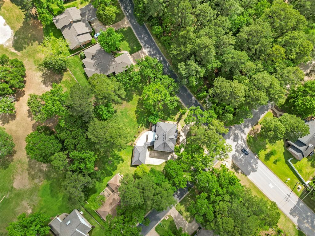 300 Broadmoor Drive, Huntsville, Texas image 35