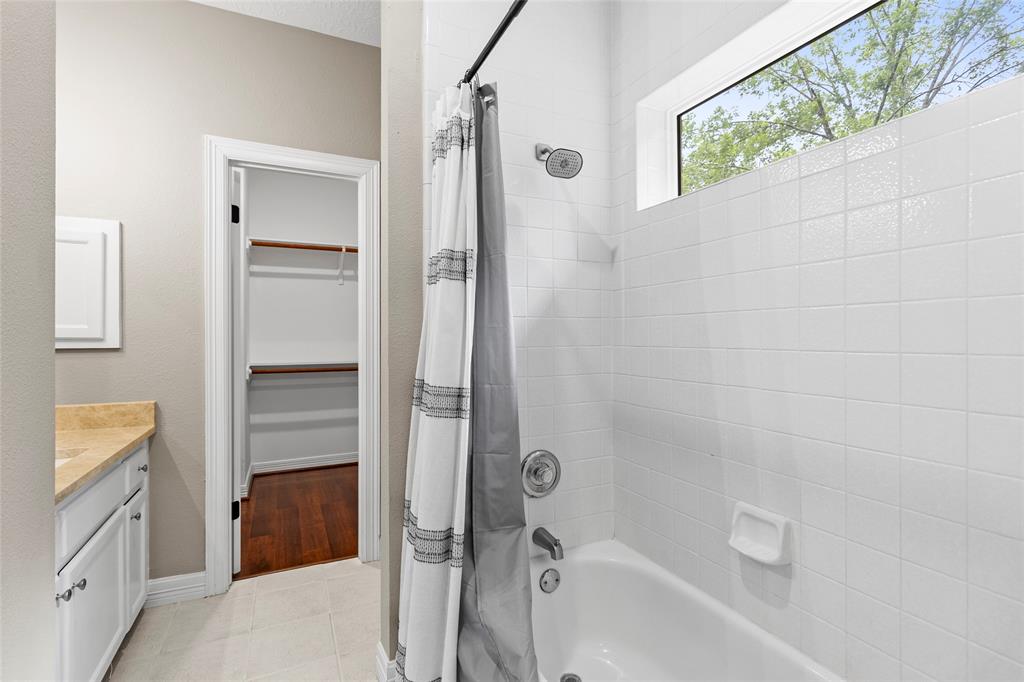 300 Broadmoor Drive, Huntsville, Texas image 21