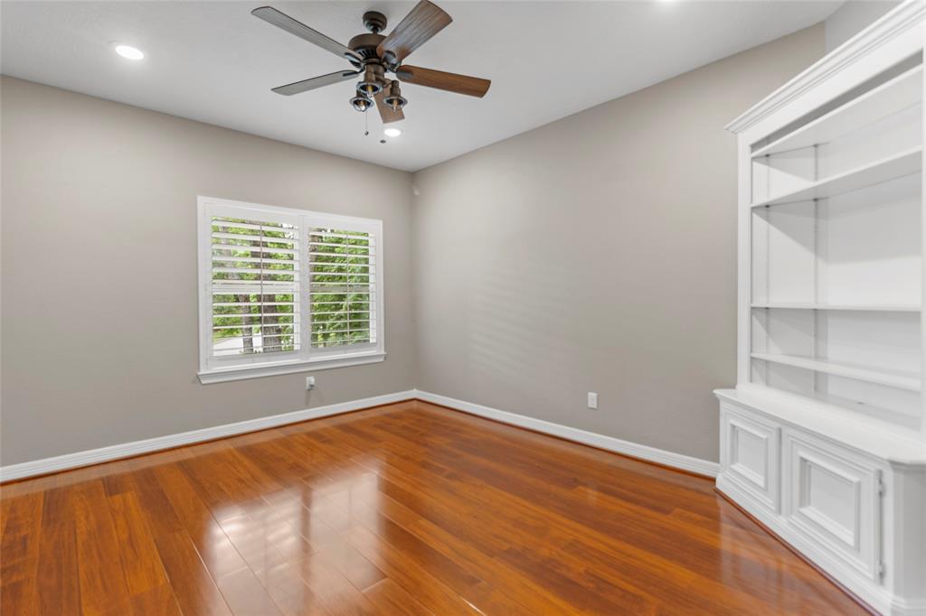 300 Broadmoor Drive, Huntsville, Texas image 24
