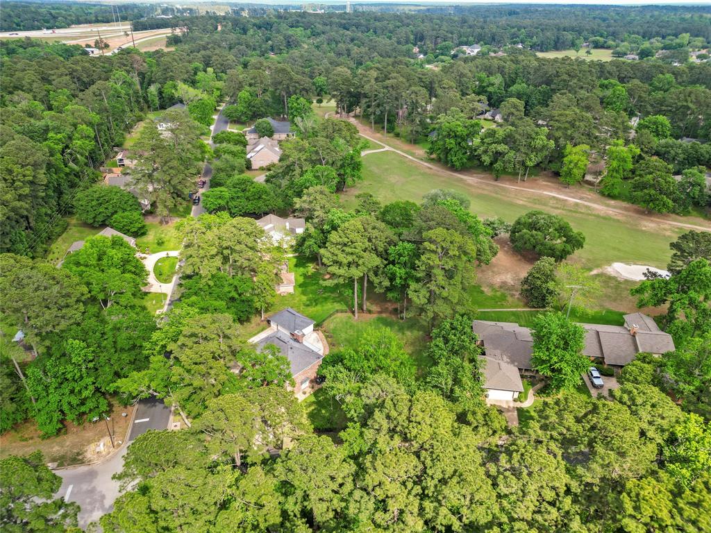 300 Broadmoor Drive, Huntsville, Texas image 37