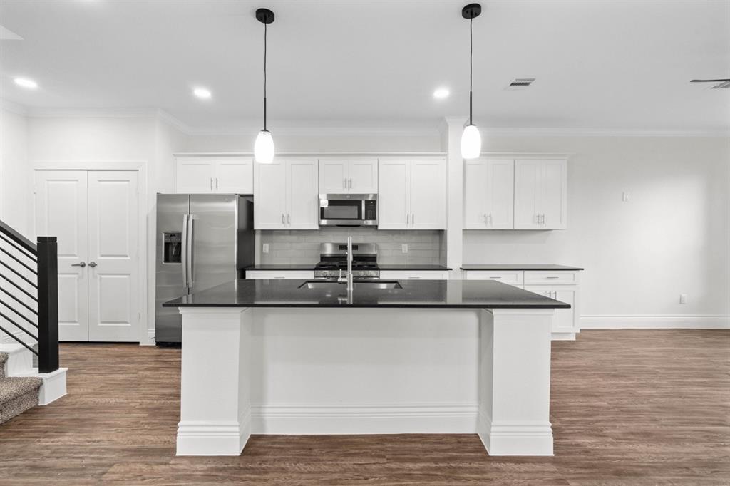 12975 Corona Court, Willis, Texas image 7