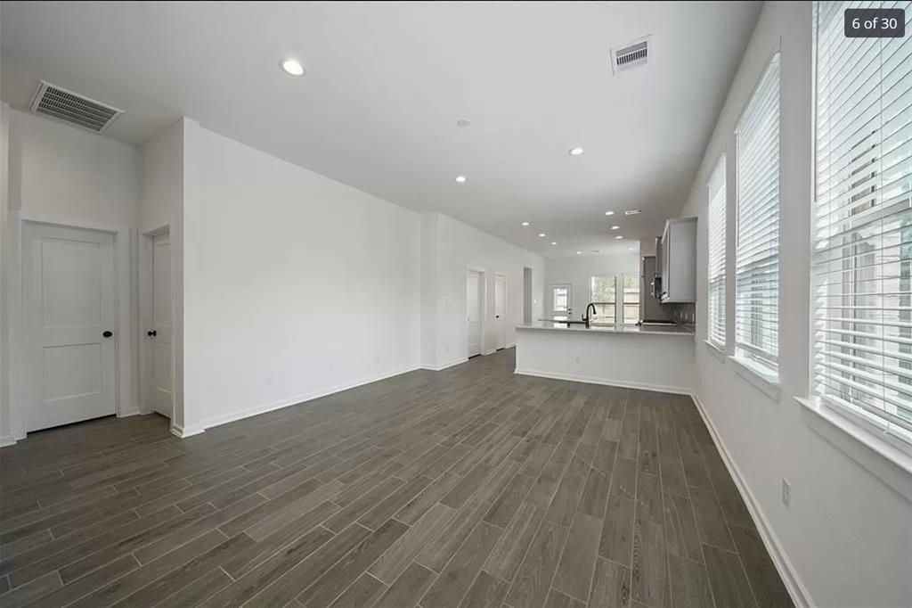 Photo 6 of 41 of 120 Lukewood Circle house