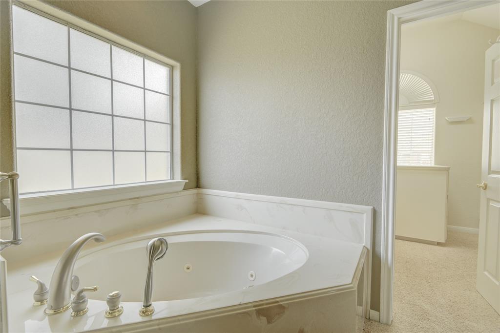306 Williamsburg Avenue, Clute, Texas image 29