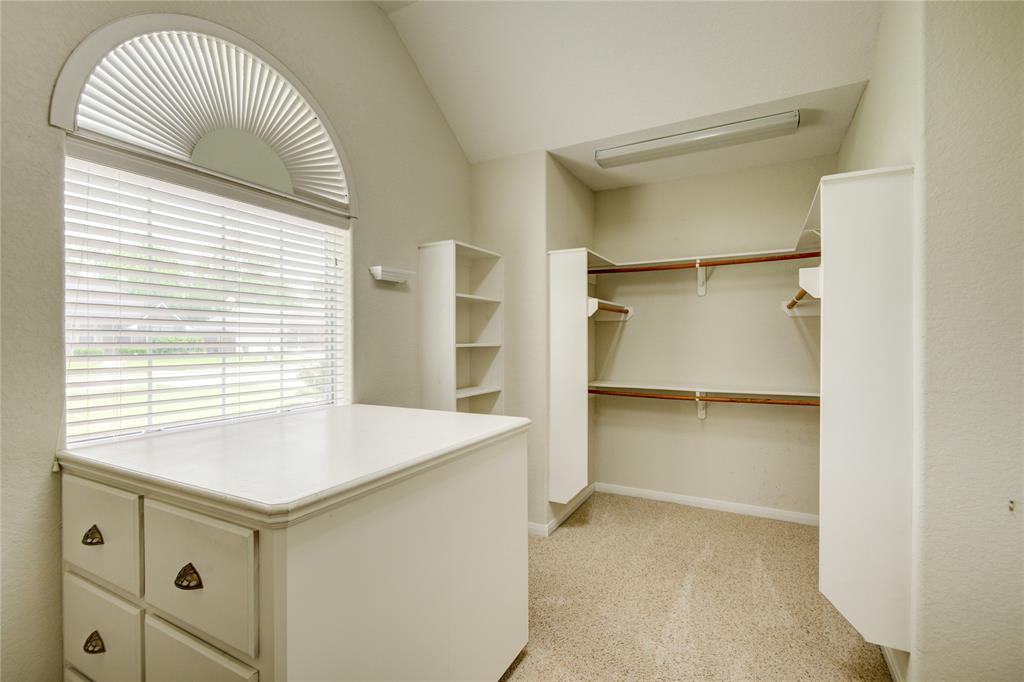 306 Williamsburg Avenue, Clute, Texas image 32