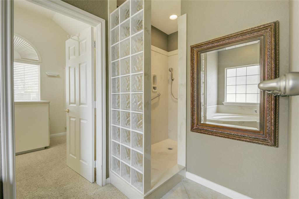 306 Williamsburg Avenue, Clute, Texas image 30