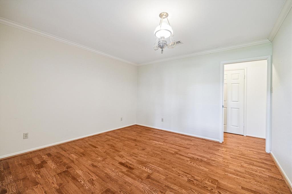 207 Lombardy Drive, Sugar Land, Texas image 35