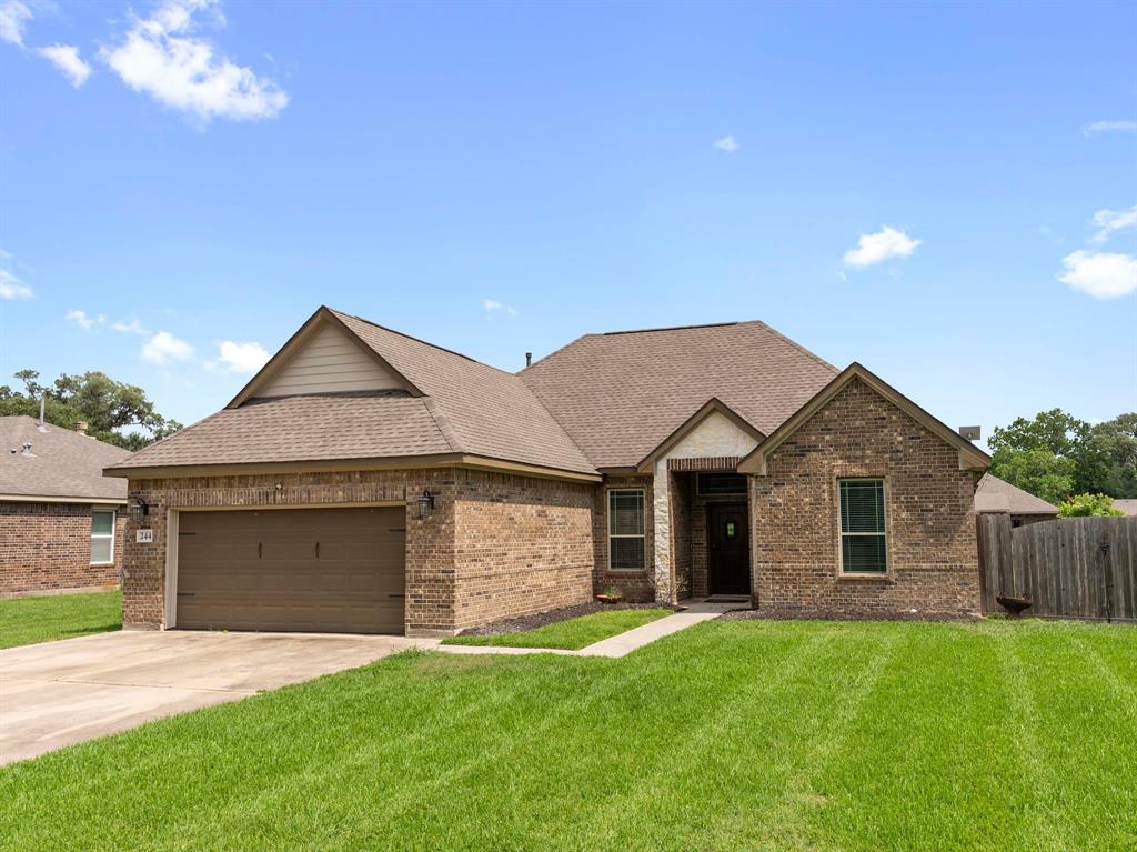 244 Mossy Meadow Drive, West Columbia, Texas image 1