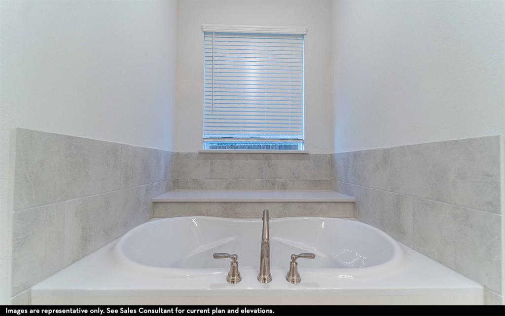710 Woodbinde Drive, League City, Texas image 14