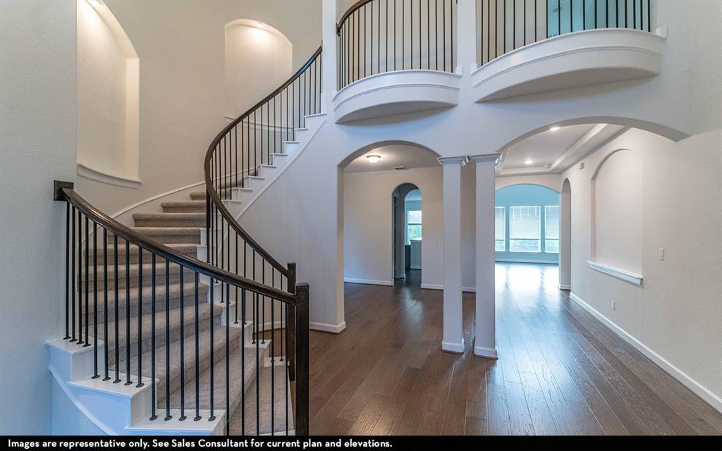 710 Woodbinde Drive