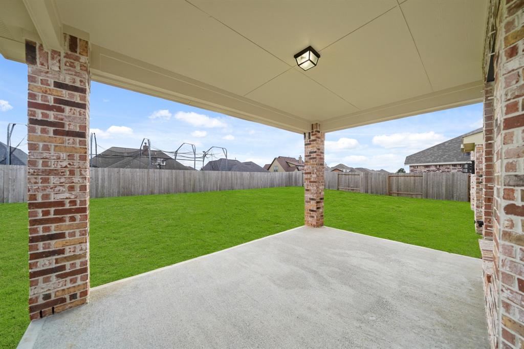 1581 Elm Court, Angleton, Texas image 21