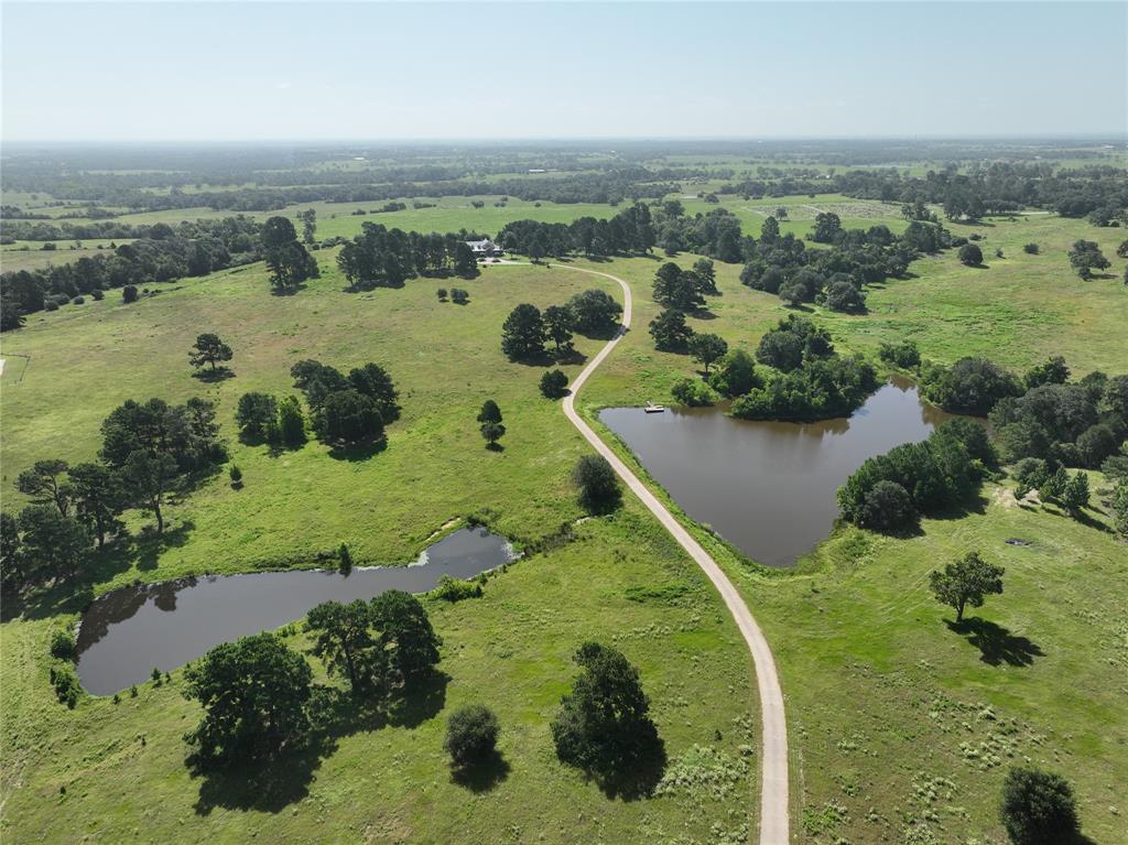 1893 Highway 159 E