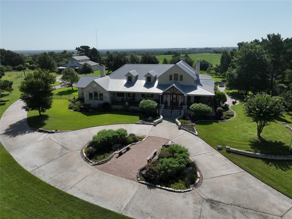1893 Highway 159 E