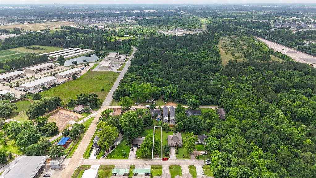 00 Holiday Street, Tomball, Texas image 7