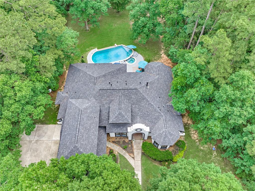 15471 Castlebrook Court, Montgomery, Texas image 2