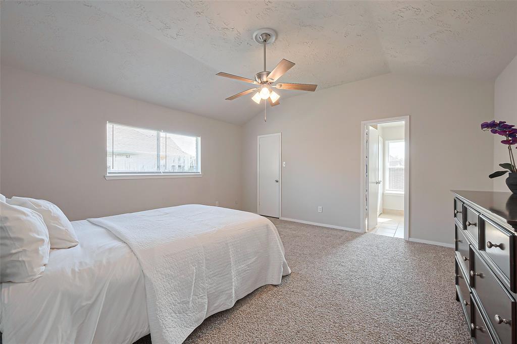 2710 Hazy Creek Drive, Houston, Texas image 11