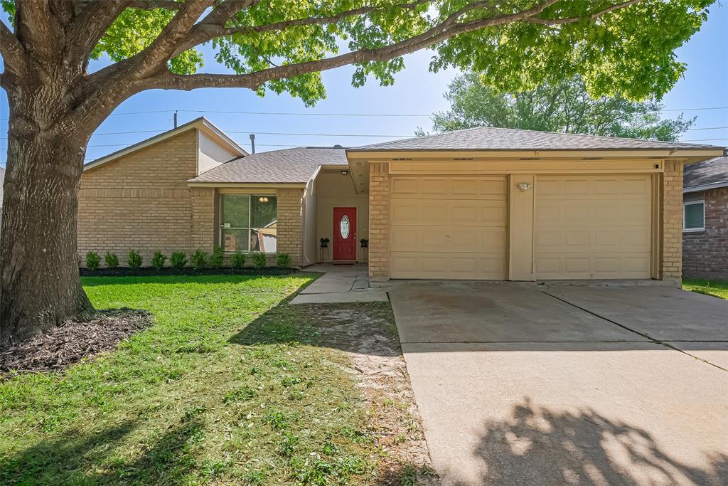 2710 Hazy Creek Drive, Houston, Texas image 3
