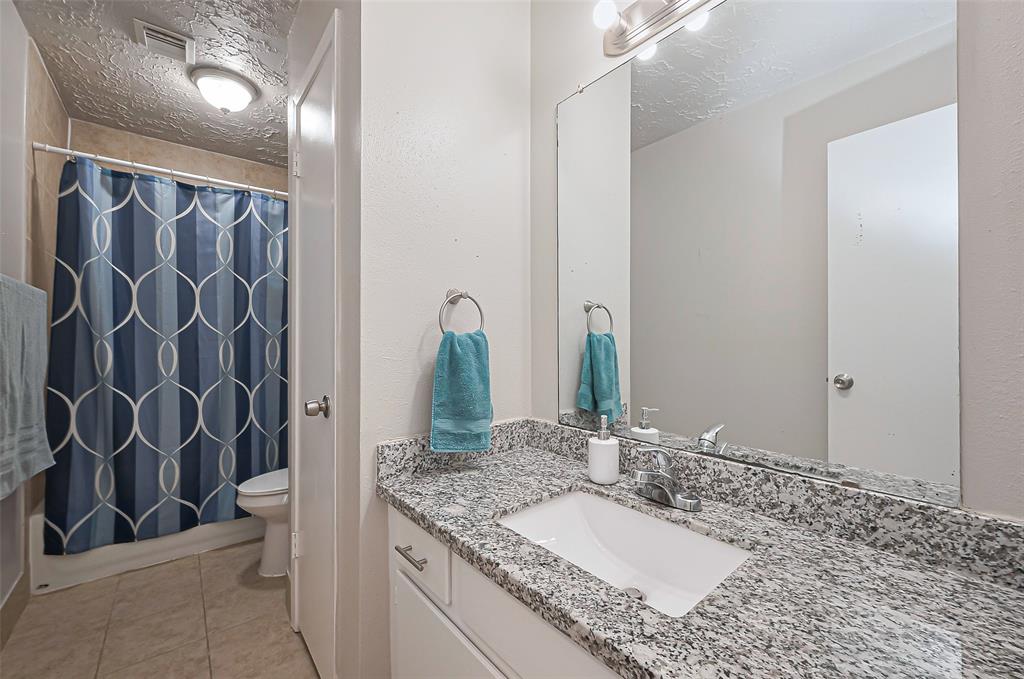 2710 Hazy Creek Drive, Houston, Texas image 15