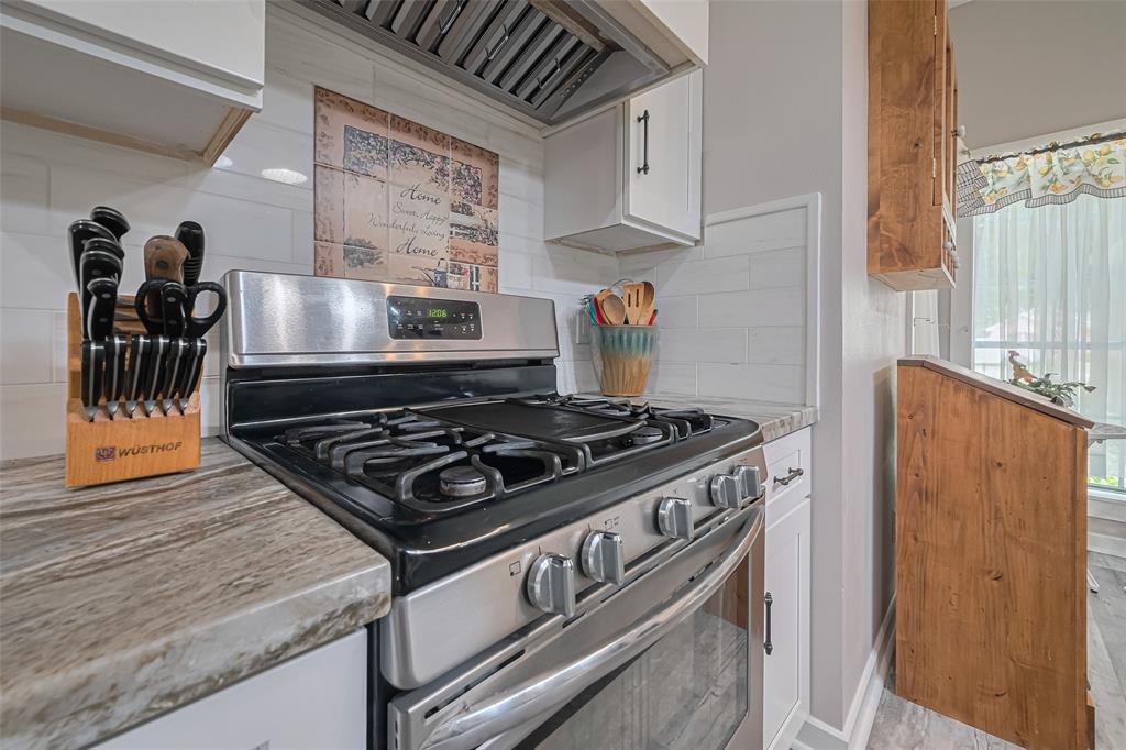 13203 Cary Court, Needville, Texas image 3