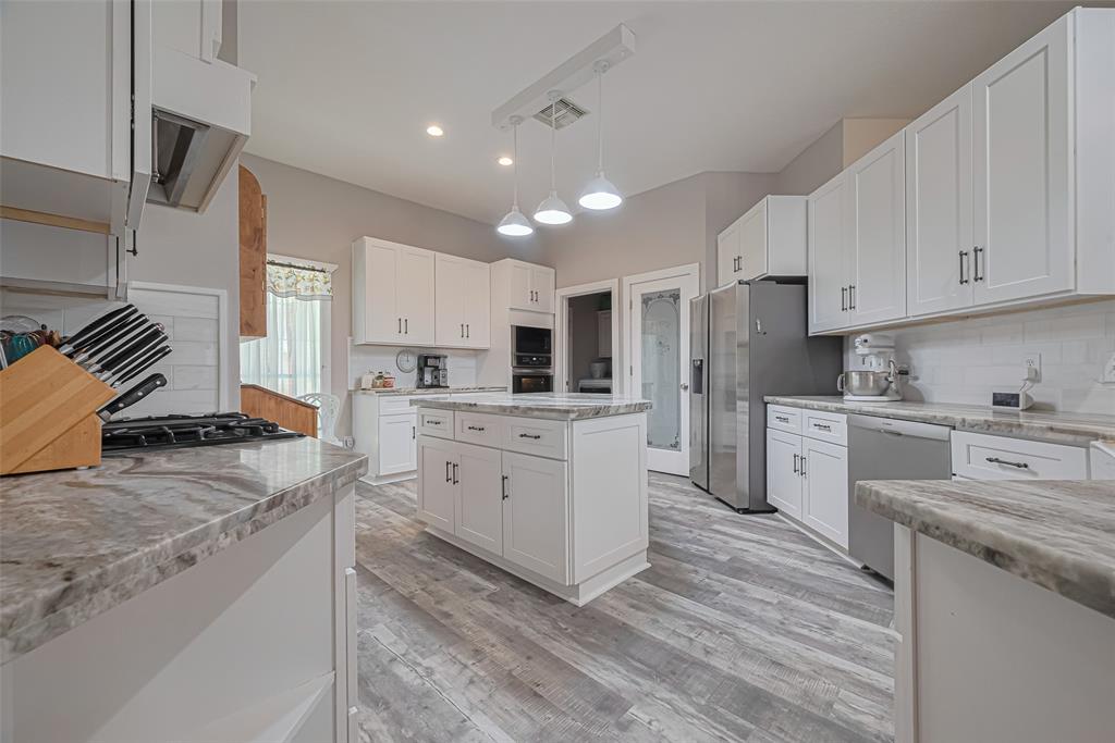 13203 Cary Court, Needville, Texas image 2