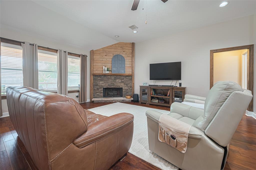 13203 Cary Court, Needville, Texas image 9