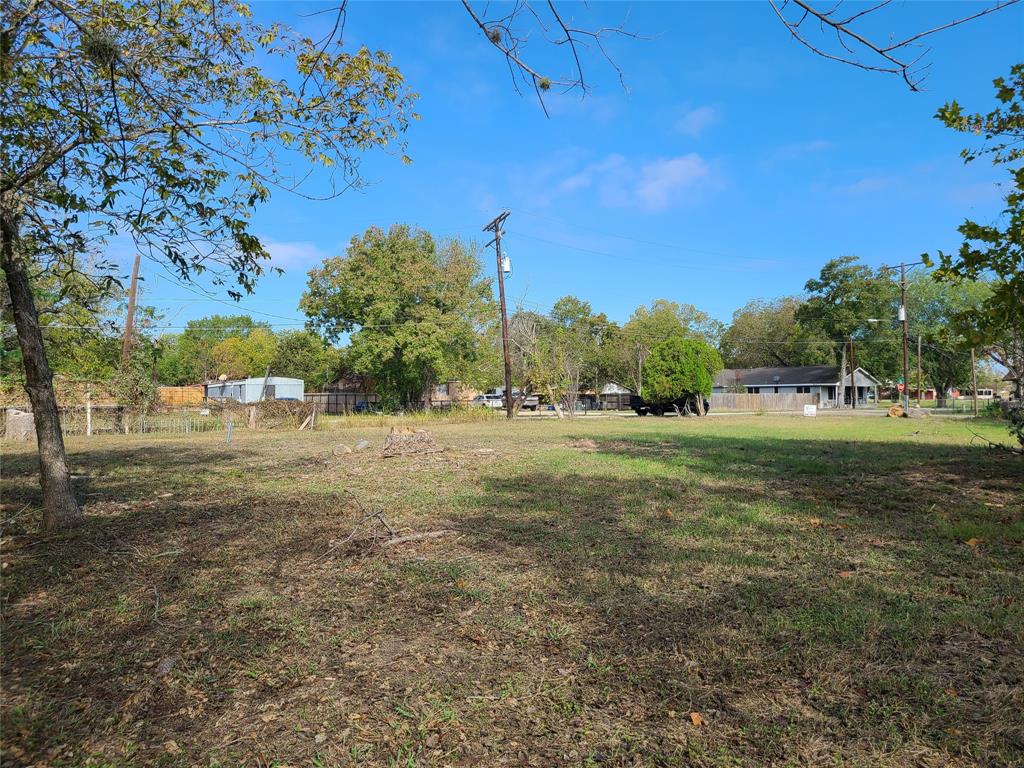 499 Avenue C, Somerville, Texas image 4