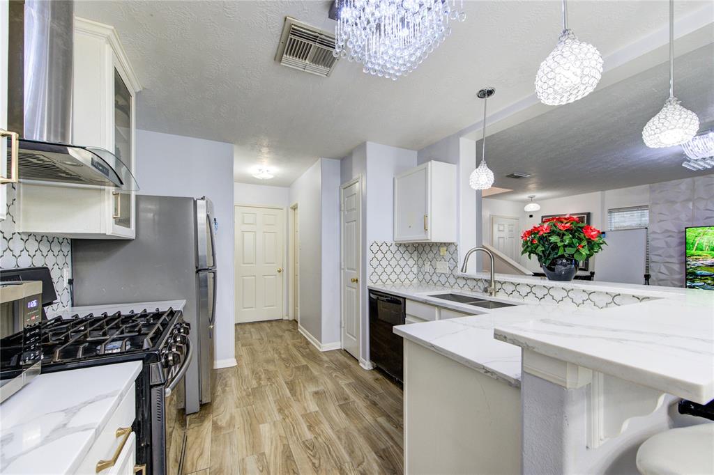 19334 Strathmore Place Lane, Katy, Texas image 12