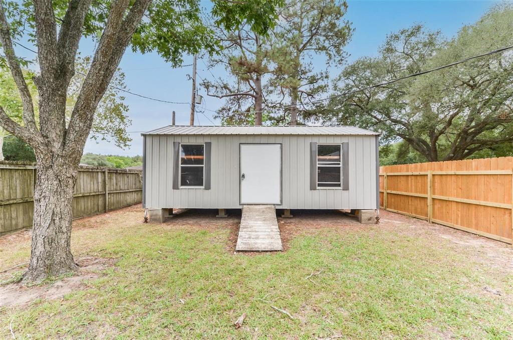 305 Hereford Road, Brookshire, Texas image 11